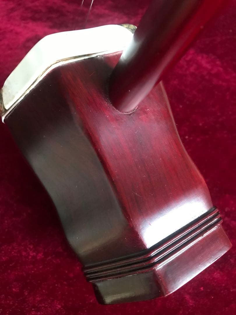 二胡★中古品★紅木・蛇本皮★音など確認済み★新品同然★ケース付き