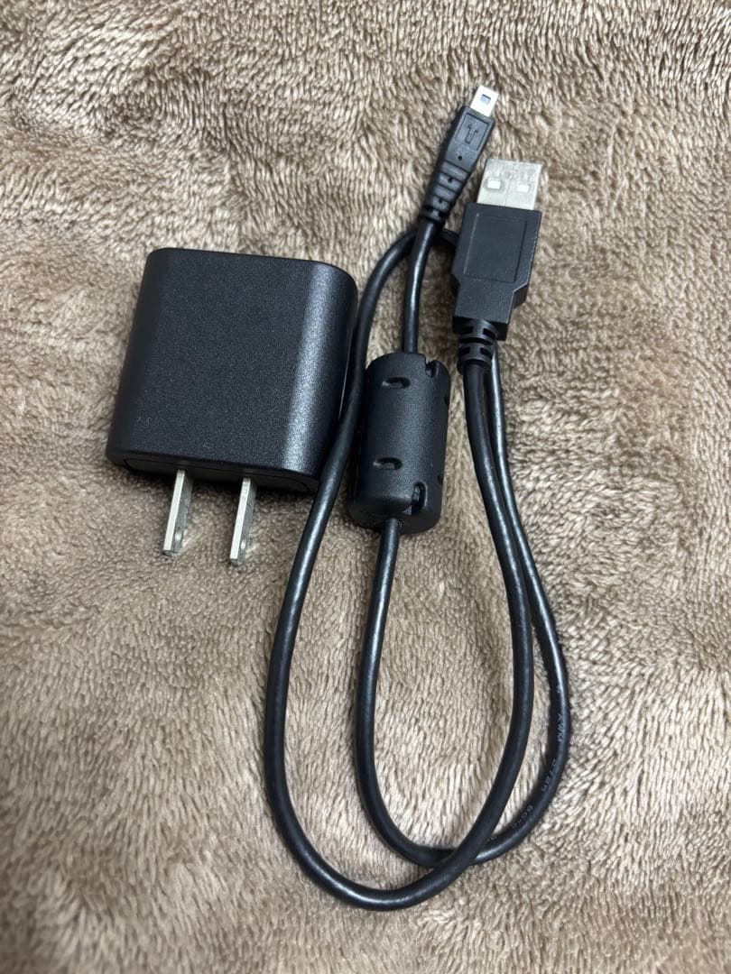 【週末価格】オリンパスデジタルカメラVG-120 レッド1400万画素