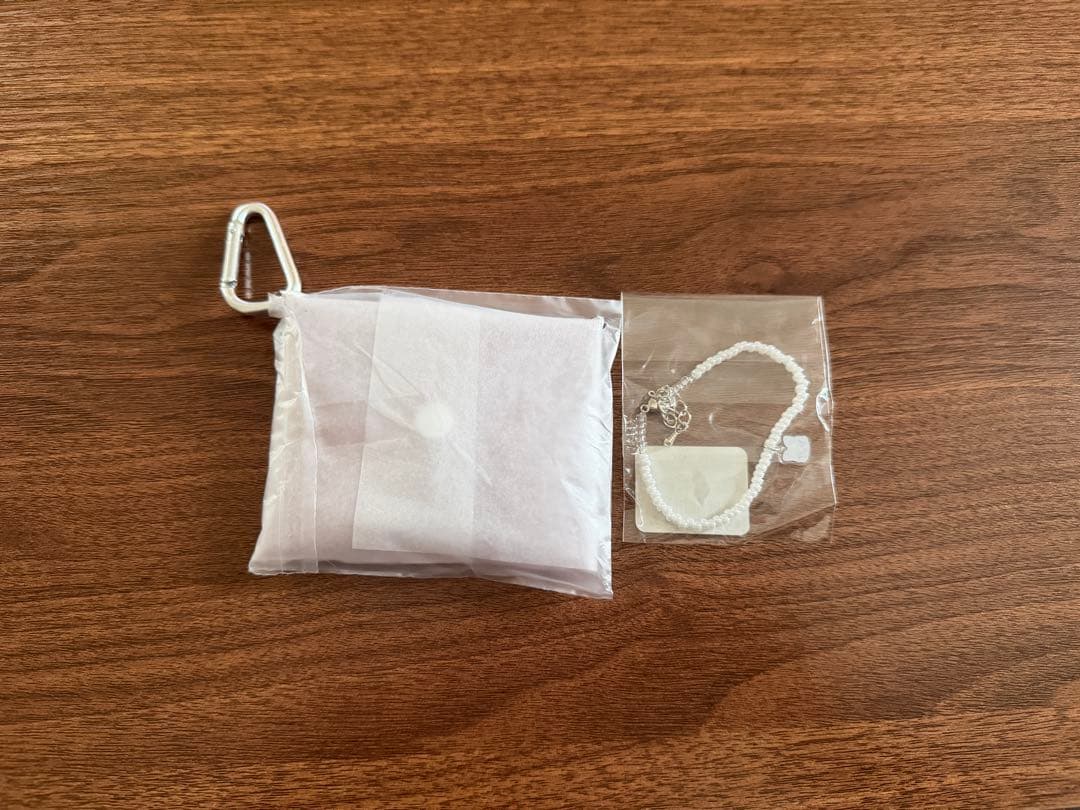 ME:I TSUKI 栞月　クリアポーチ&ビーズブレスレット