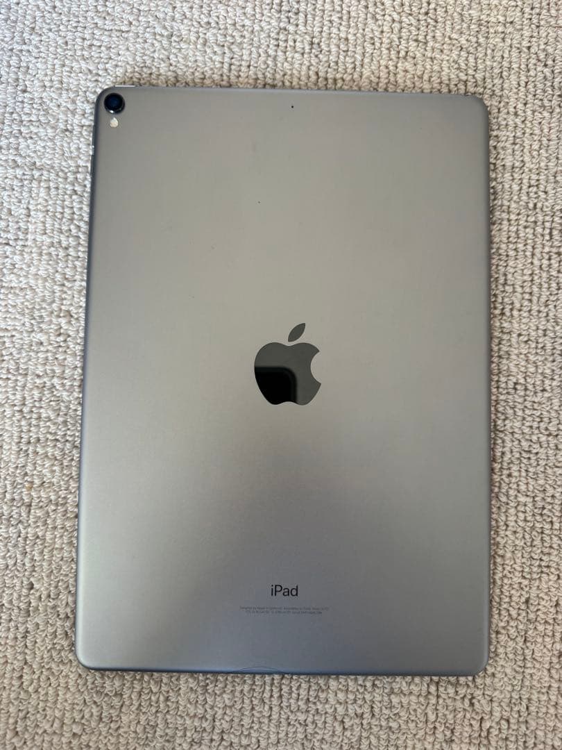ヒメカ　iPad Pro 10.5 64GB スペースグレー
