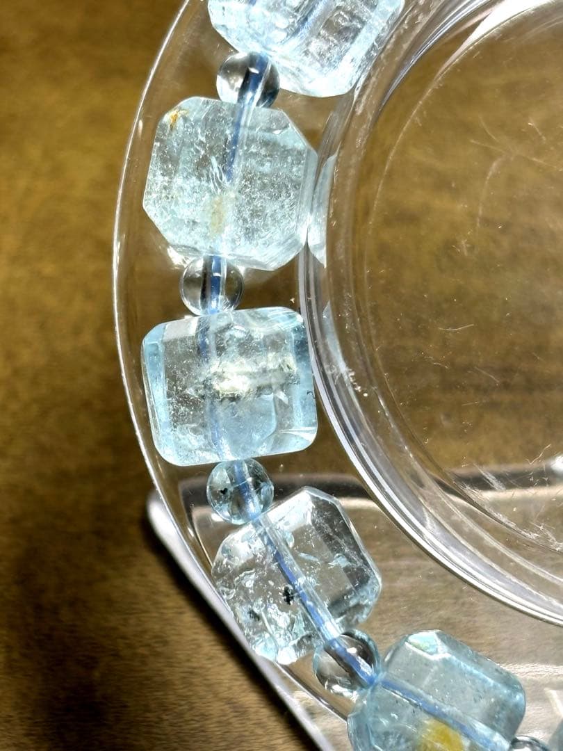 【極上】　ブルートパーズキューブカットブレスレット9㎜（新品未使用）透明感抜群