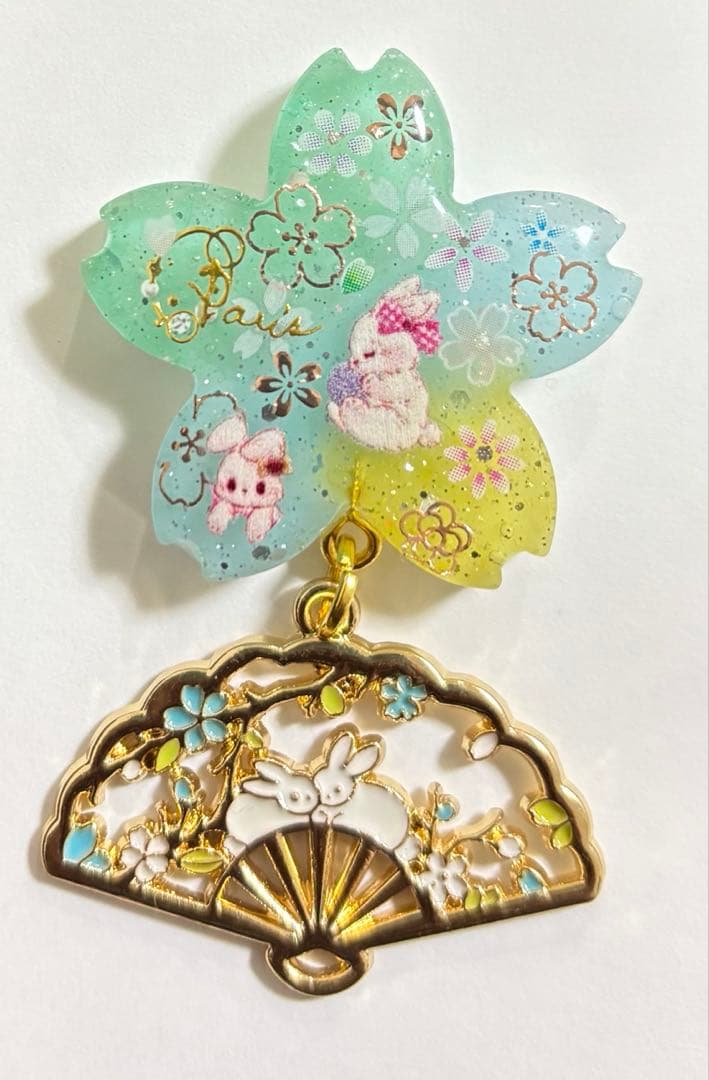 再販不可。桜うさぎ♡センスレジンヘアゴムブローチ