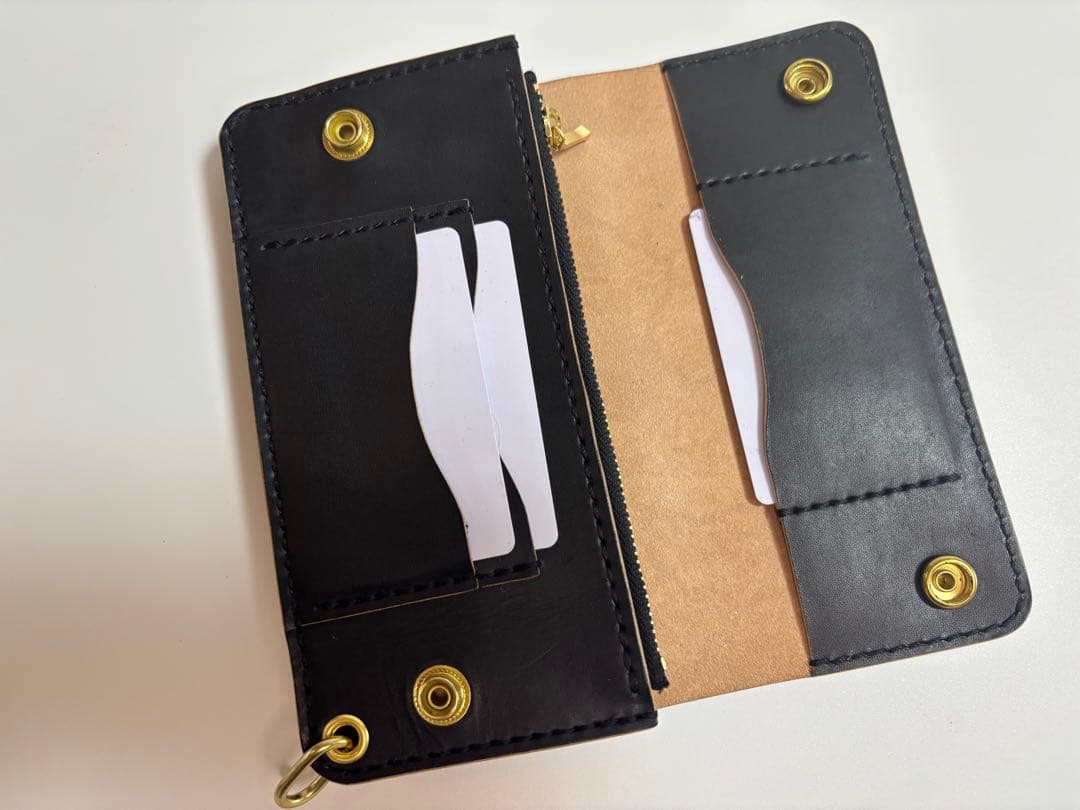 黒　ヌメ革　茶芯　丘染　トラッカーウォレット　3層　真鍮 ロング