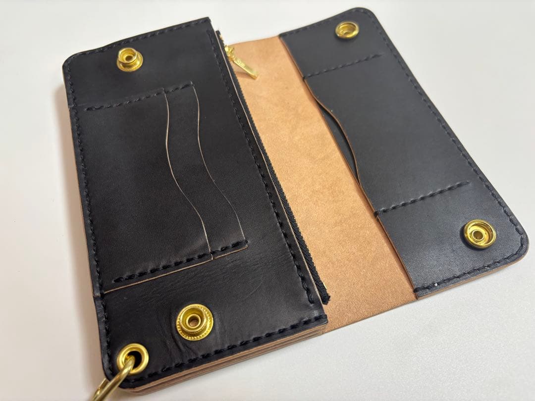 黒　ヌメ革　茶芯　丘染　トラッカーウォレット　3層　真鍮 ロング