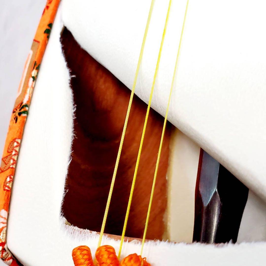 三味線 正寸 中棹 紫檀 丸打胴 犬皮 三つ折り ハードケース付 付属品多数