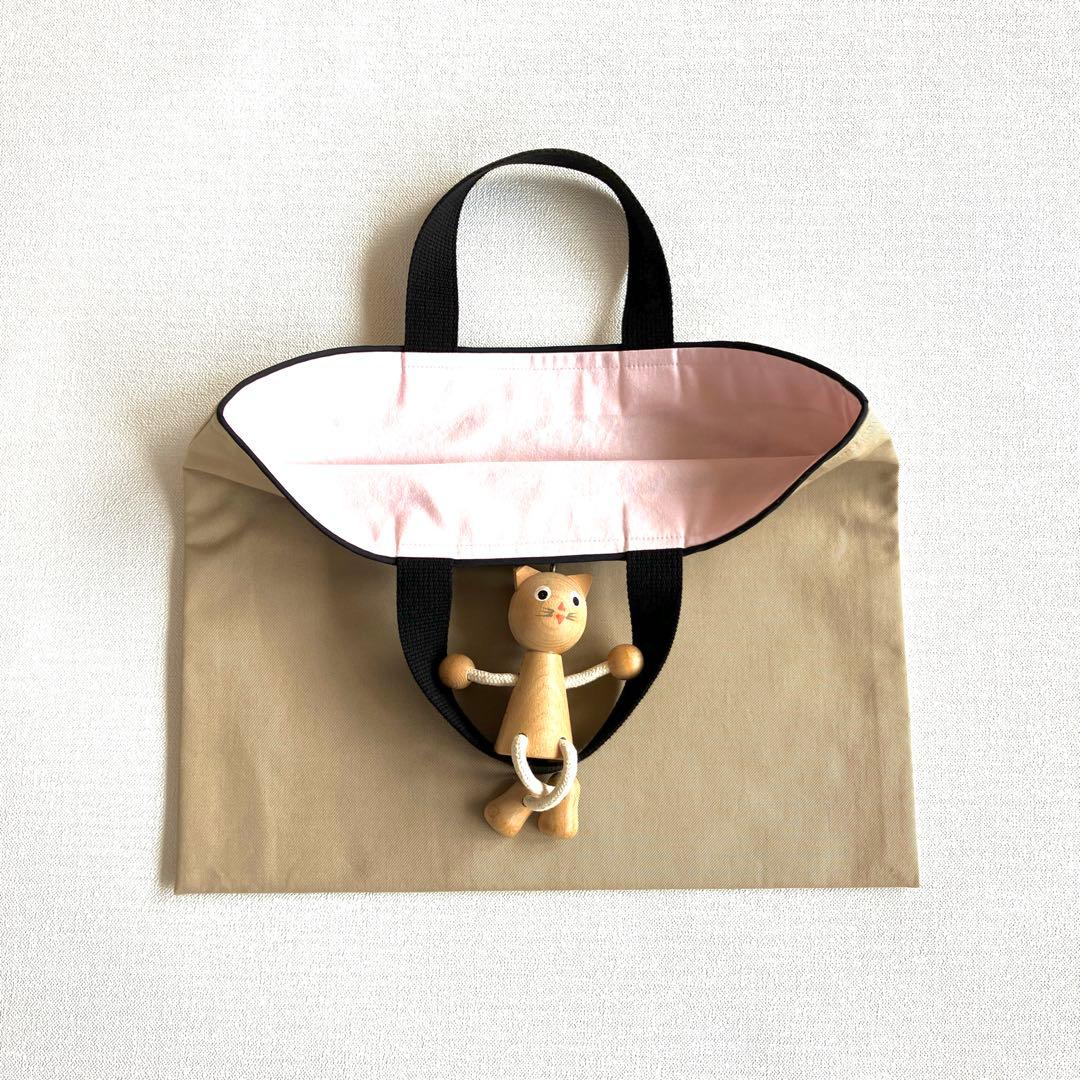 手刺繍のさくらんぼのレッスンバッグと上履き入れの2点セット(ベージュ)入園・入学