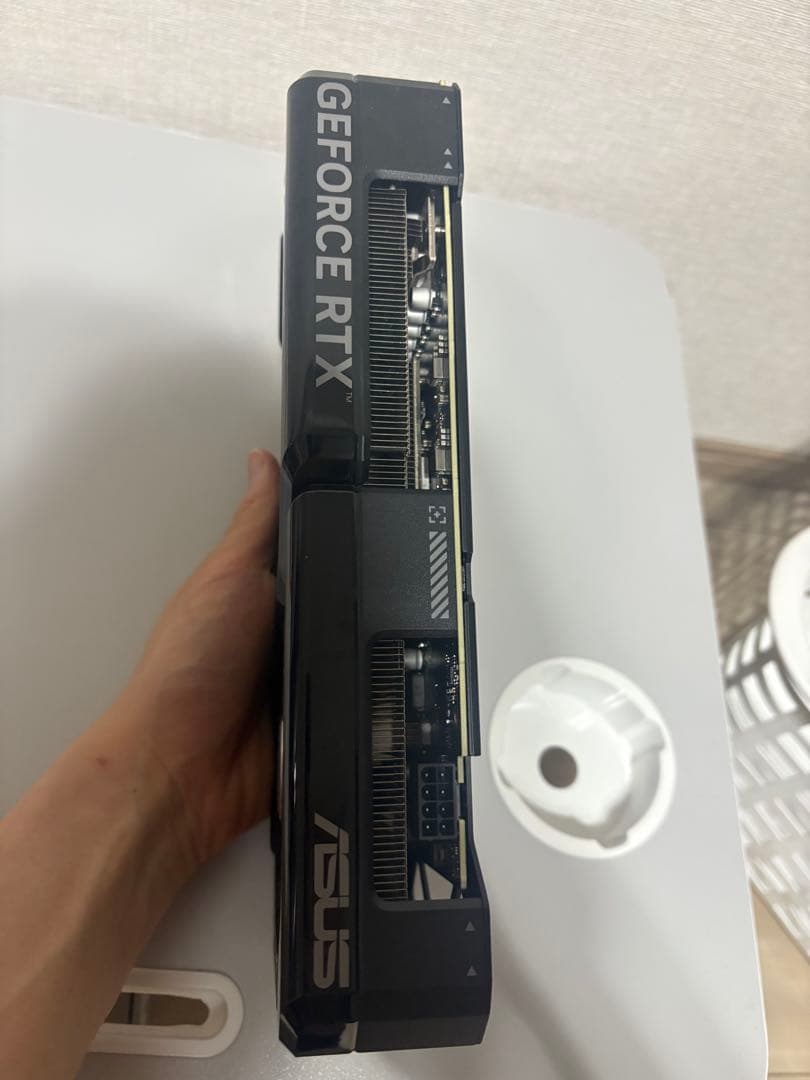 グラフィックボード・グラボ・ビデオカード ASUS GeForce RTX 4070 OC 12GB