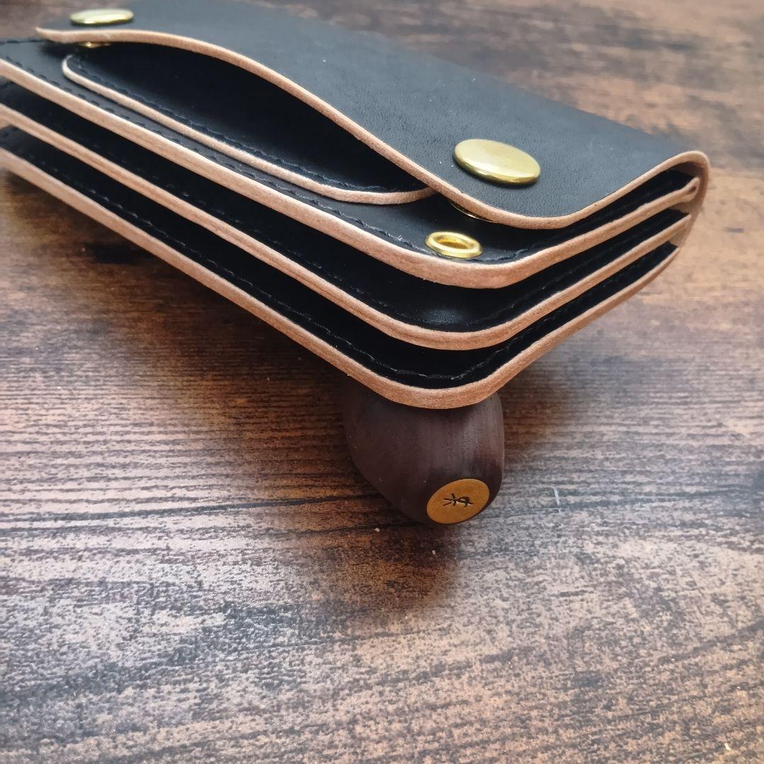 【丘染め　ブラック】　ミドルトラッカーウォレット