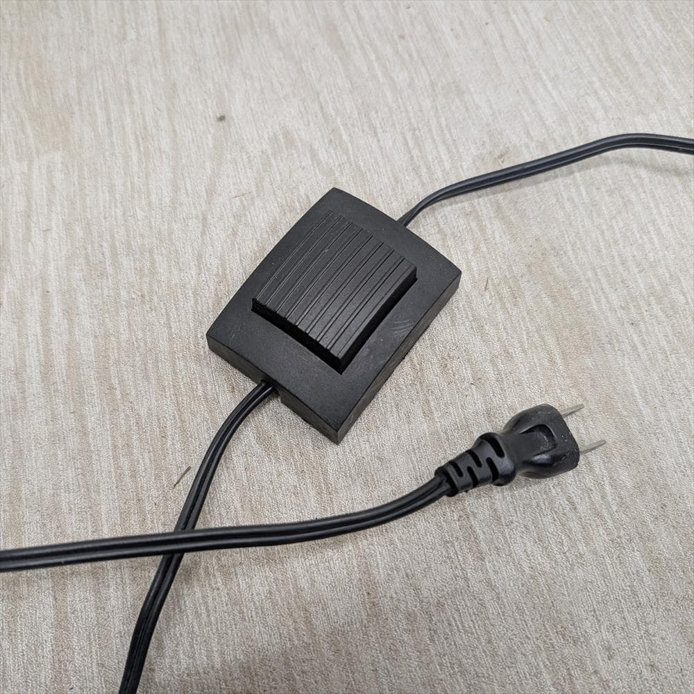 展示品　イタリア製　フロアスタンド　フロアライト　スタンド照明　ガラスシェード