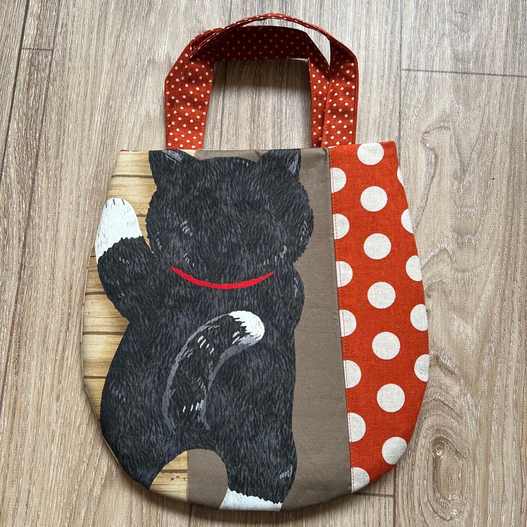 キラキラ⭐️　ひょっこり猫＆ポーチ