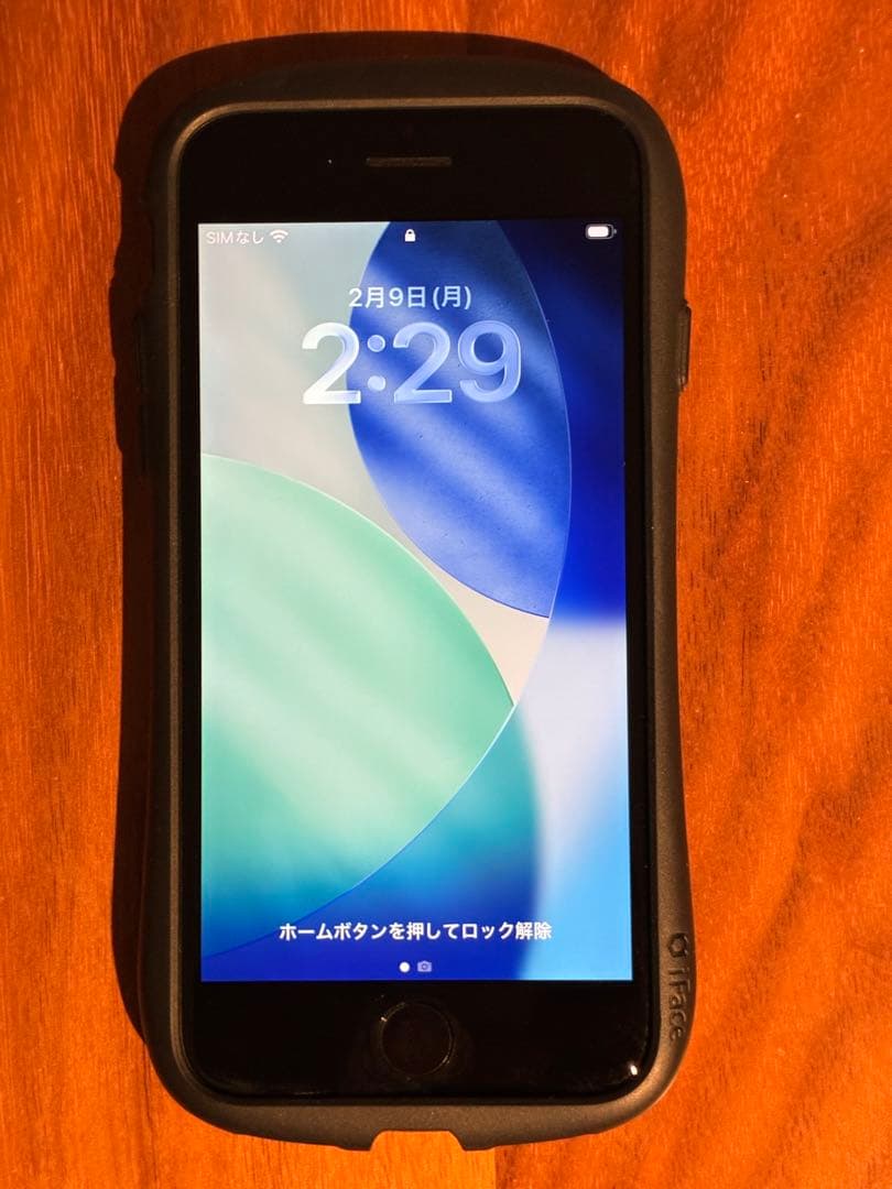 【値下げ！】【美品】iPhone SE2 64GB SIMフリー 赤