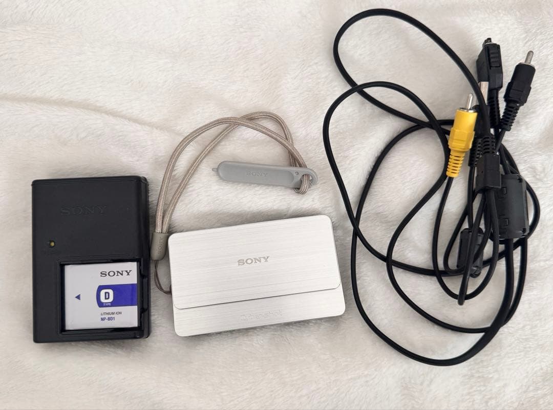 【美品】SONY Cyber-shot DSC-T700 動作確認済