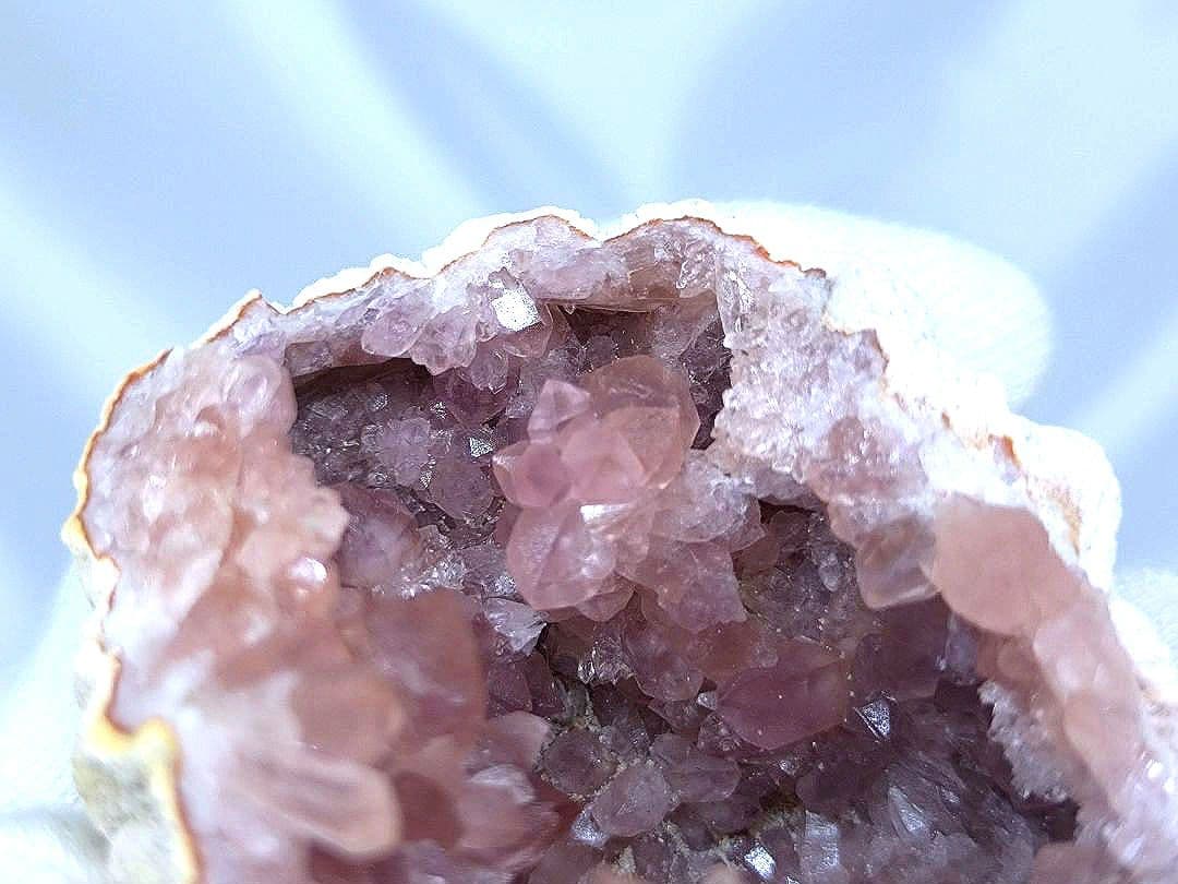 高品質　アルゼンチン産　パタゴニア　ピンクアメジスト　ジオード　フラワー付　②