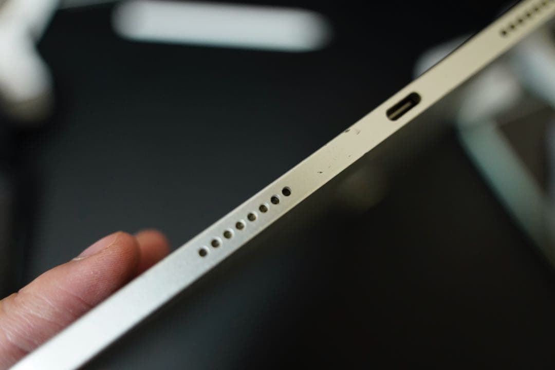 iPad Pro 11インチ 第4世代(M2) Wi-Fi 256GBケース付き