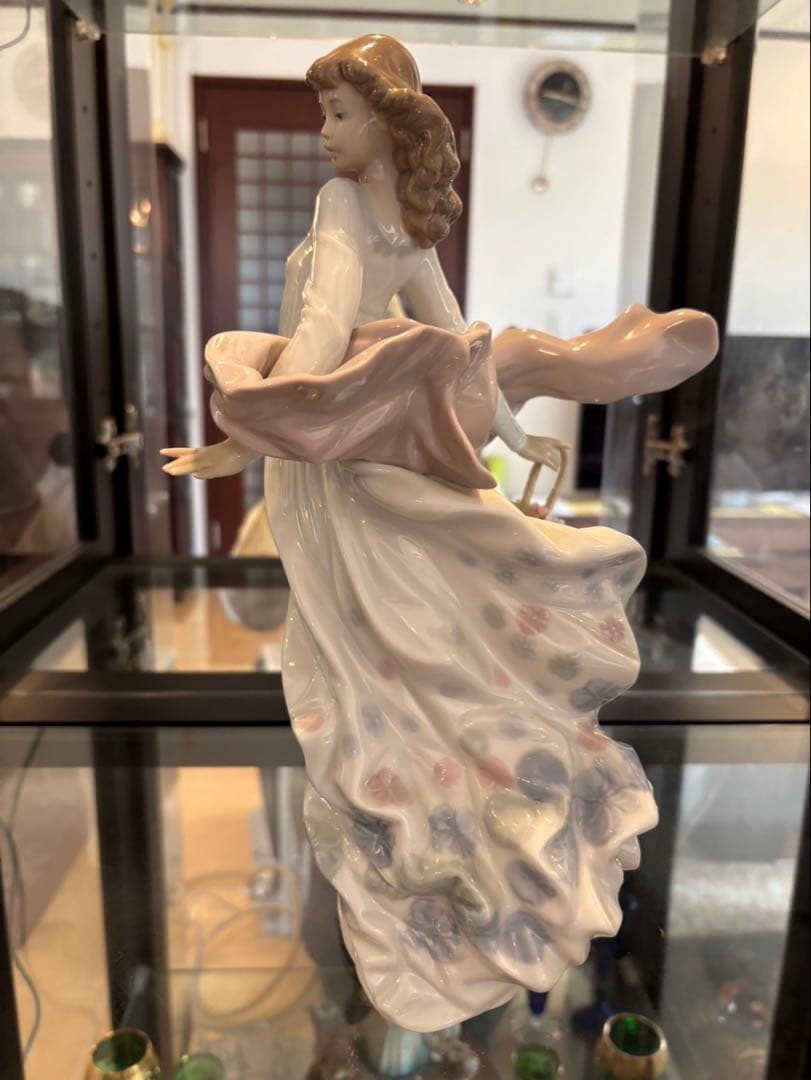 リヤドロ　春の輝き