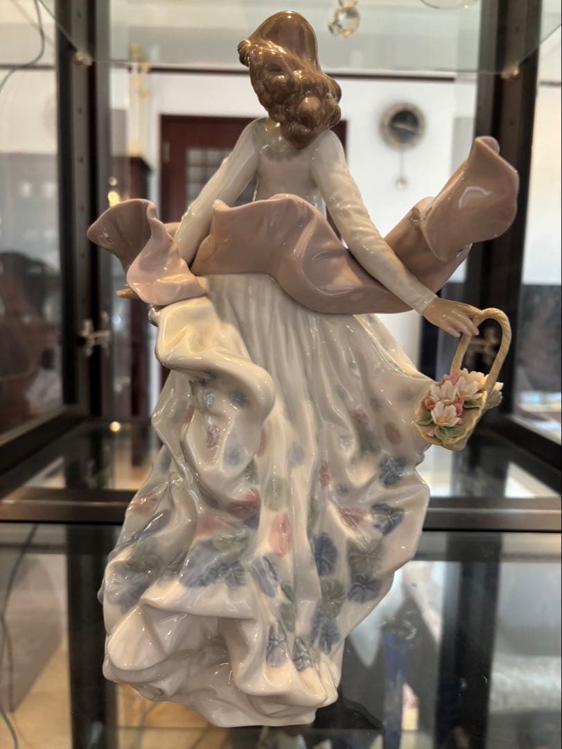 リヤドロ　春の輝き