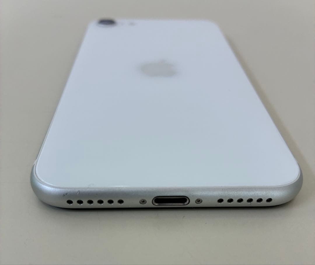 Apple iPhone SE2 64GB ホワイト 本体
