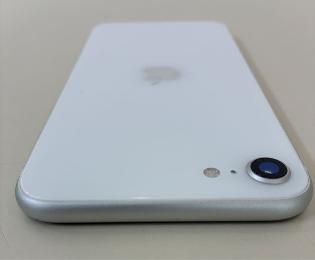 Apple iPhone SE2 64GB ホワイト 本体