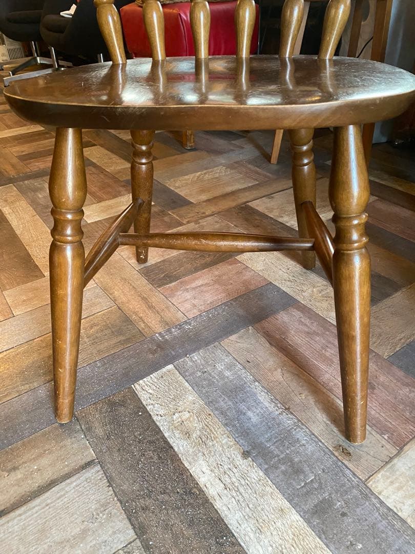 アンティーク感ある　イス　小さめ