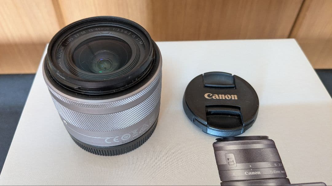 Canon EOS M100 ダブルズームキット ホワイト