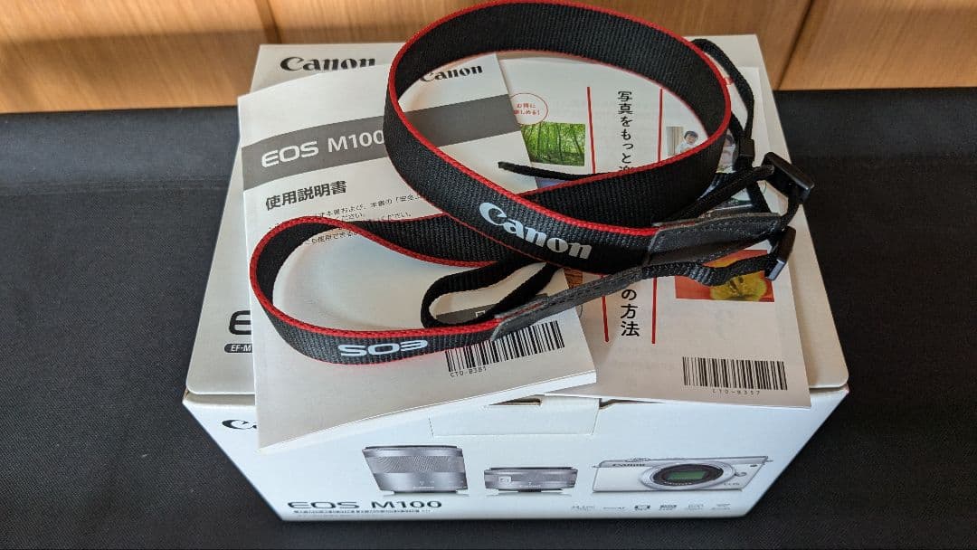 Canon EOS M100 ダブルズームキット ホワイト