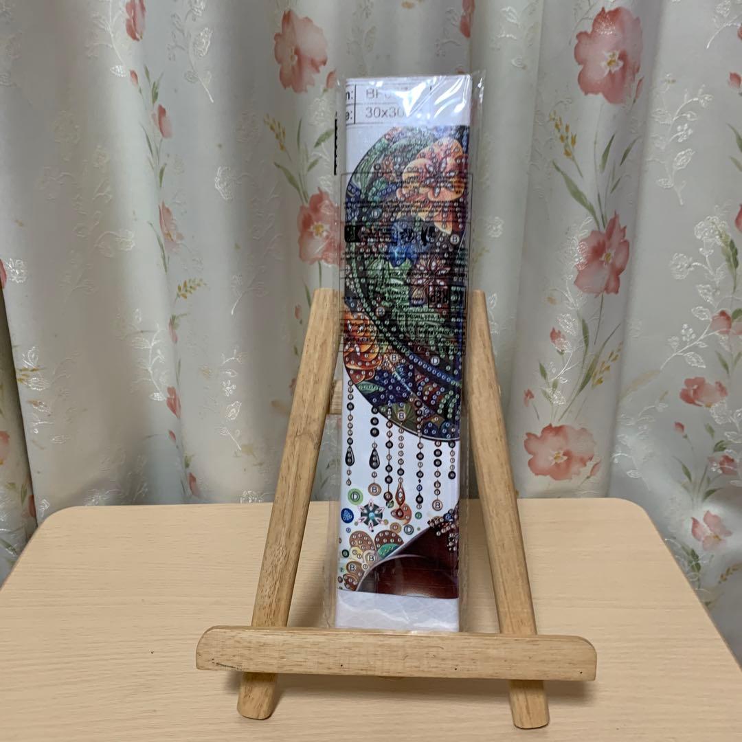 ダイヤモンドアート特殊ビーズ ブラックビューティーレディ 30cmX 30cm