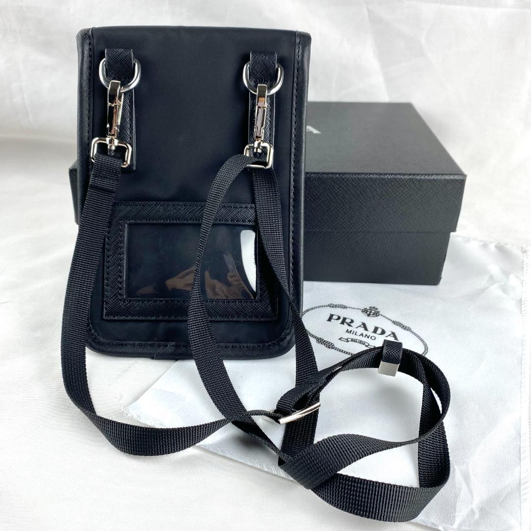 ノベルティ 三角プレートロゴ ショルダーバッグ フォンケース