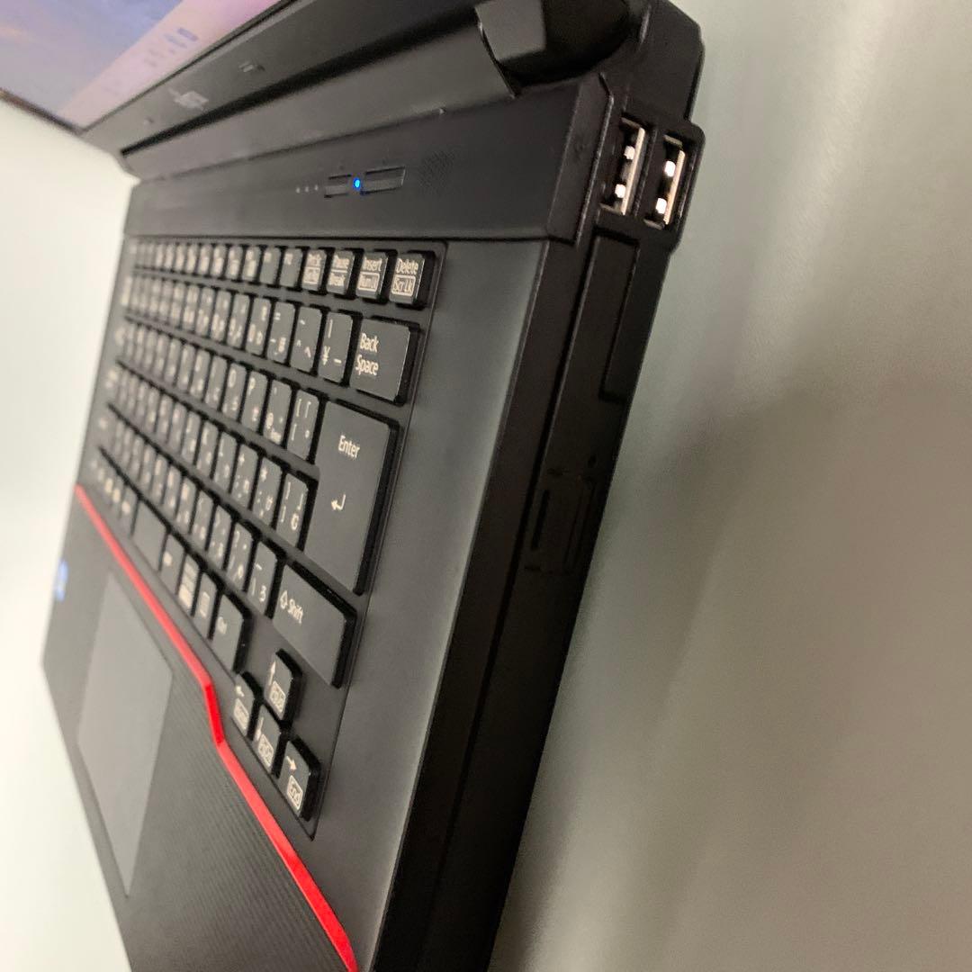 富士通　Windows11 ノートパソコン DVD付き　爆速SSD搭載 i 5