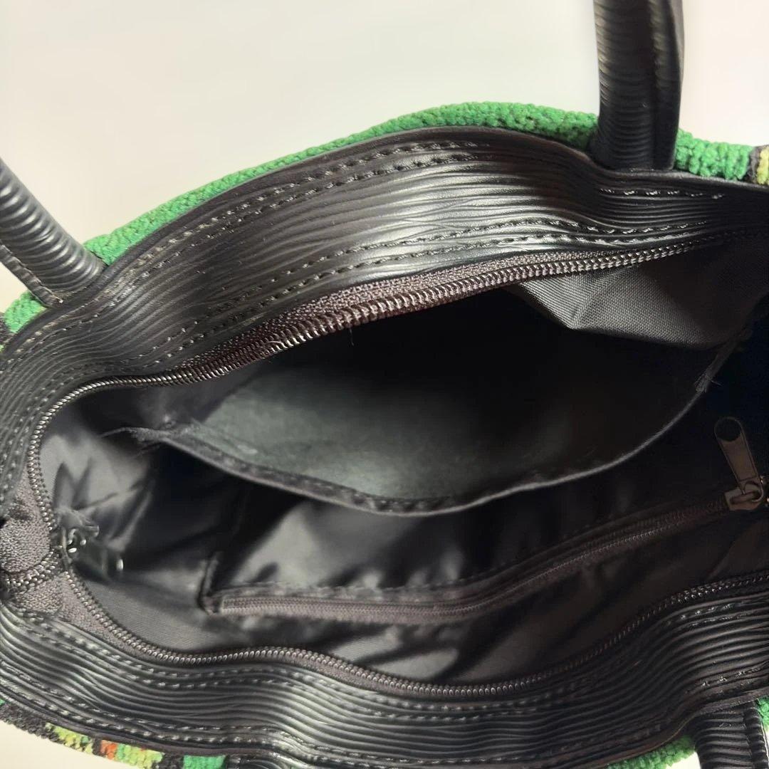 フィーラー　バック