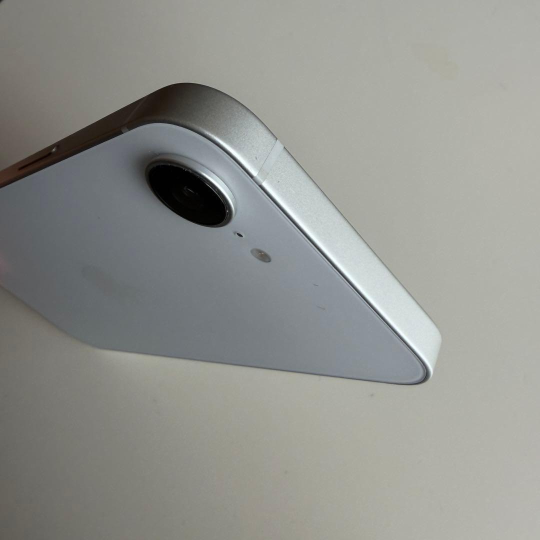 【おまけ付】iPhone16e ホワイト 128gb 99%バッテリー