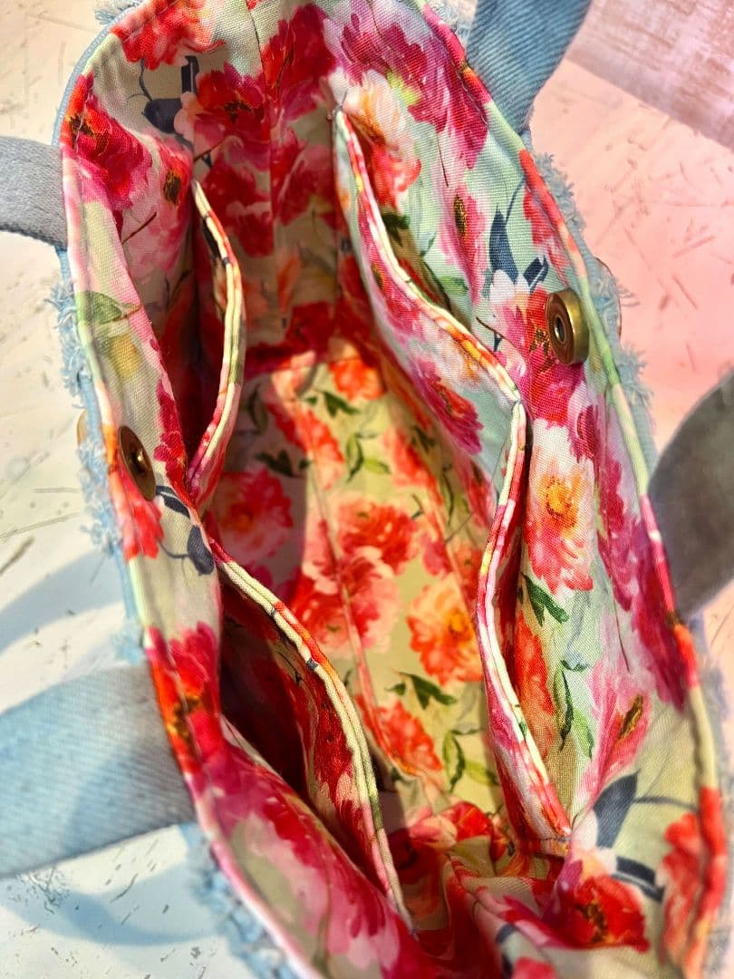 ロラライハリス♡フラワーフリンジデニム♡刺繍のミニバッグ♡猫ちゃん♡