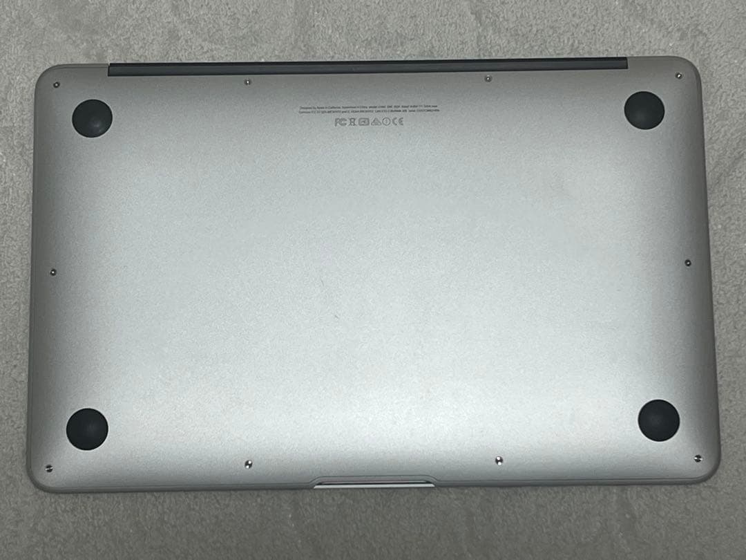 Apple MacBook Air 11インチ　2015 4GB 125GB