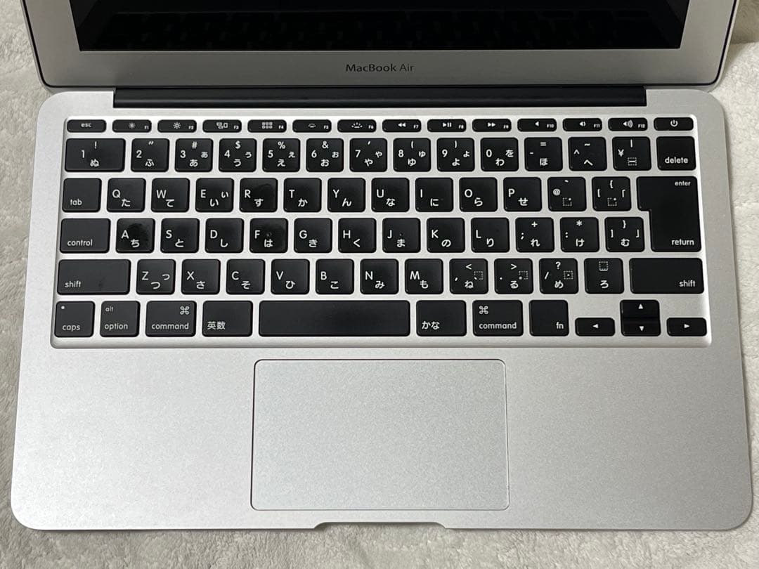 Apple MacBook Air 11インチ　2015 4GB 125GB