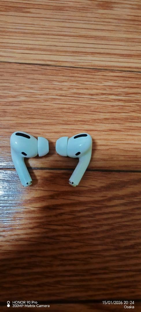Apple AirPods Pro 充電ケース付きよくやった。
