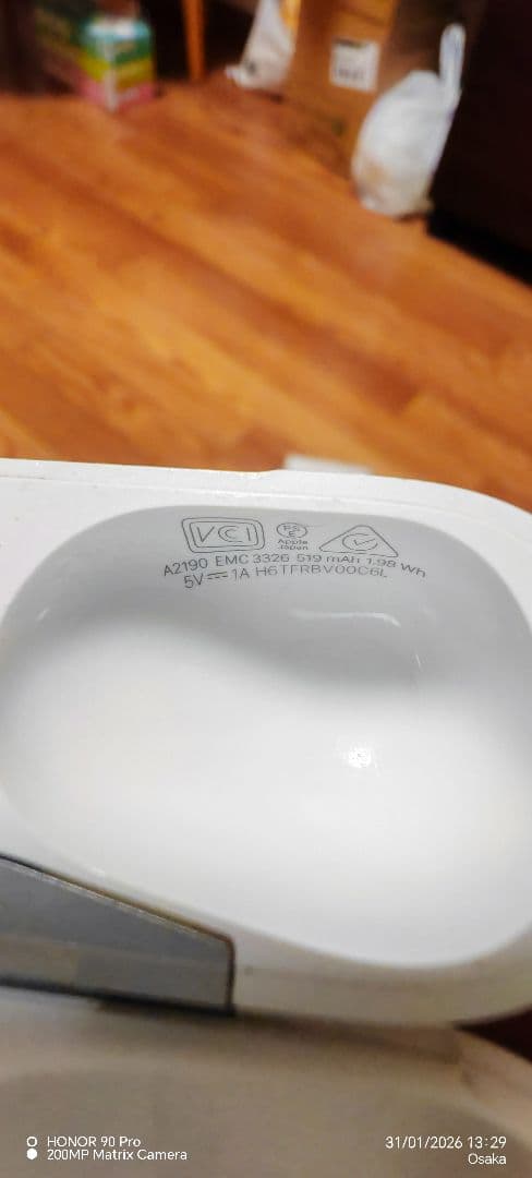 Apple AirPods Pro 充電ケース付きよくやった。