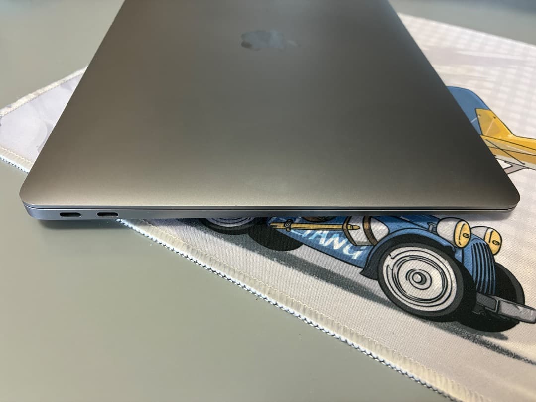 MacBook Air M1 2020 / 16GB / バッテリー良好