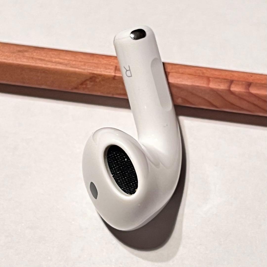 Apple AirPods4 第4世代 正規品 ホワイト R 右耳のみ