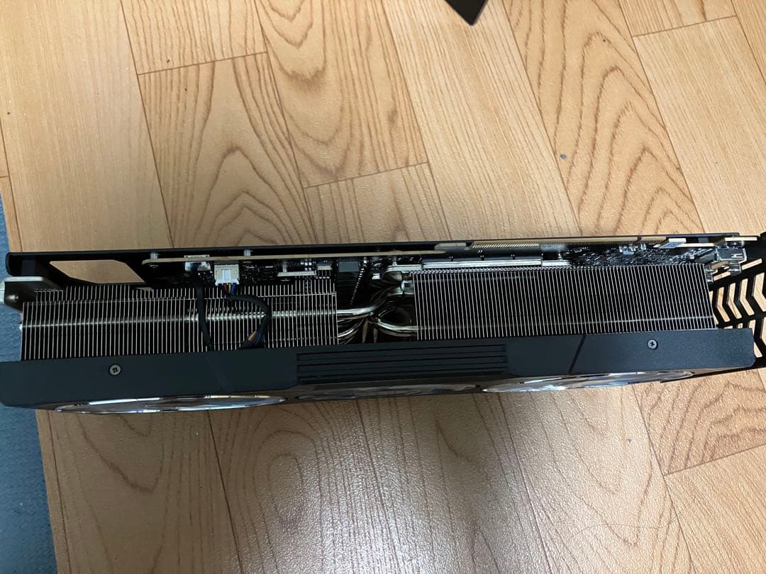 AMD RADEON RX7900XTX hellhound グラフィックボード