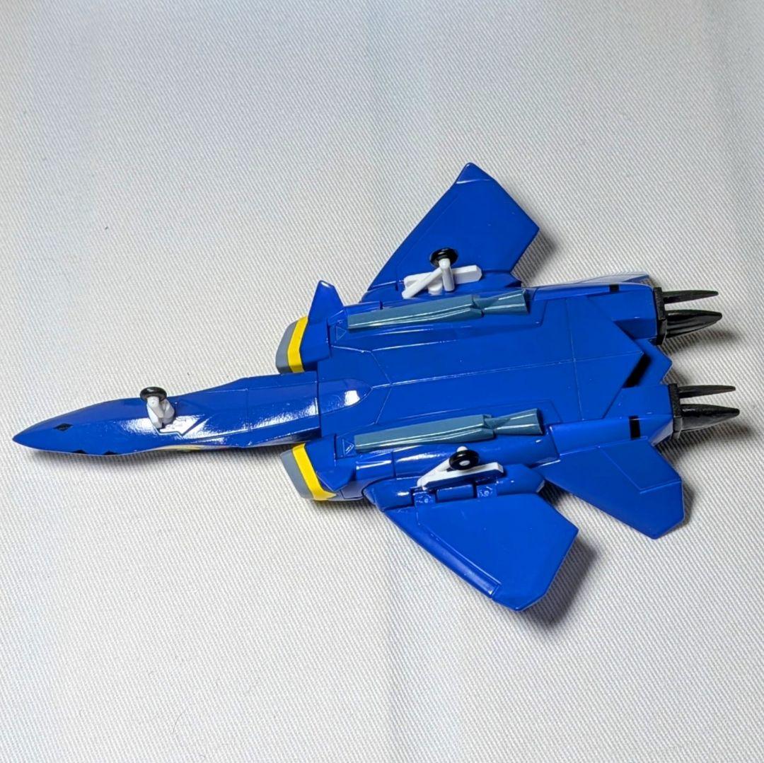 童友社　1/144 マクロスプラス YF-21 フィギュア