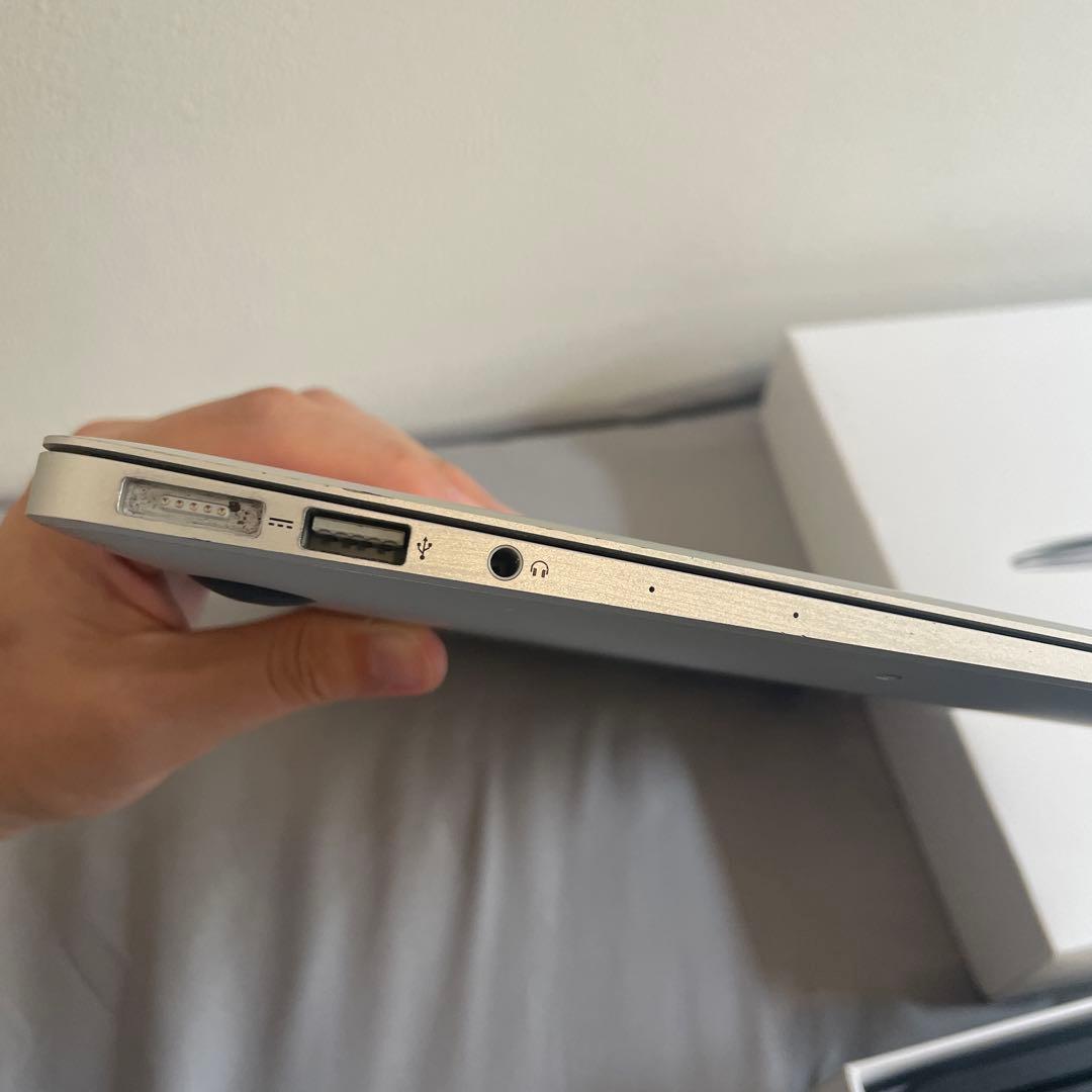 h*a様 【箱あり】Apple MacBook Air early 2015 1