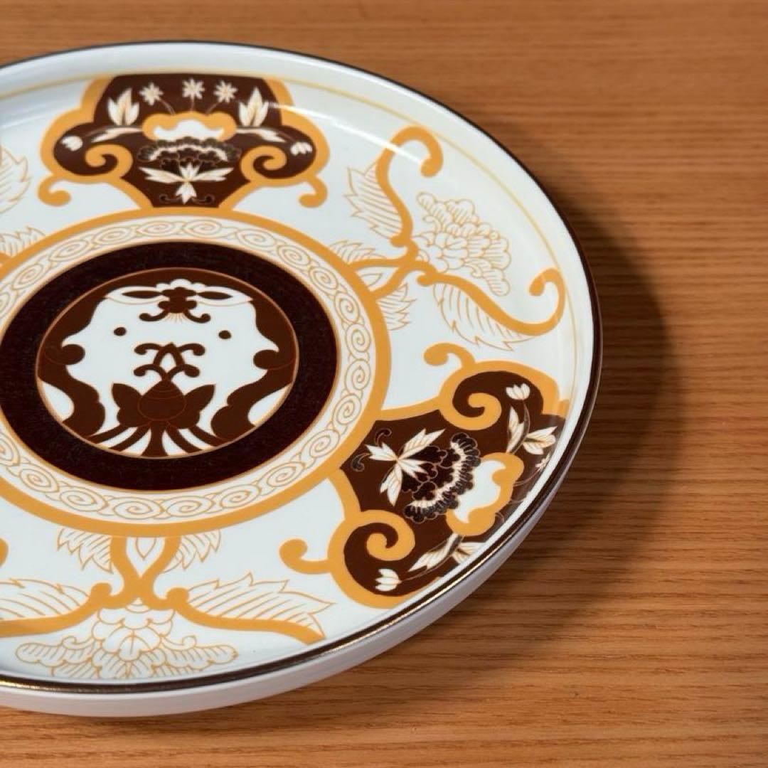 JAPAN AUTUMN 古伊万里草花紋 ゴールド 19cm和皿☆