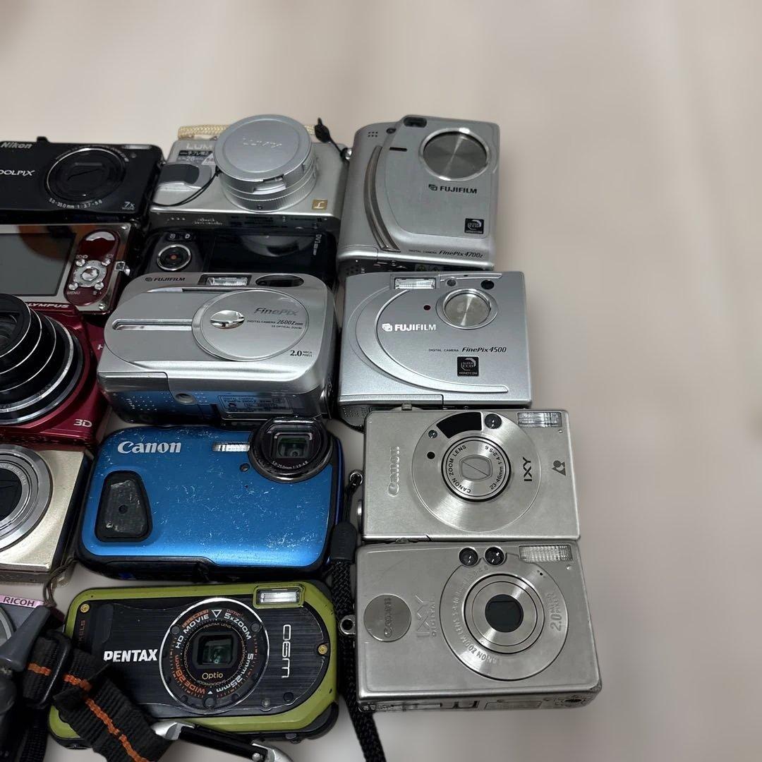 コンパクトデジタルカメラ まとめて売ります。