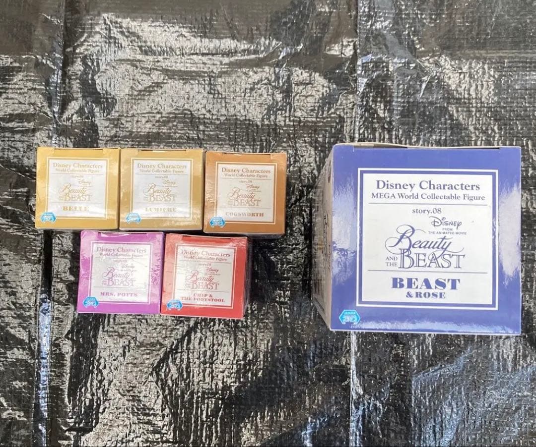 新品未開封　ディズニー　ワールドコレクタブル フィギュア　美女と野獣6つセット