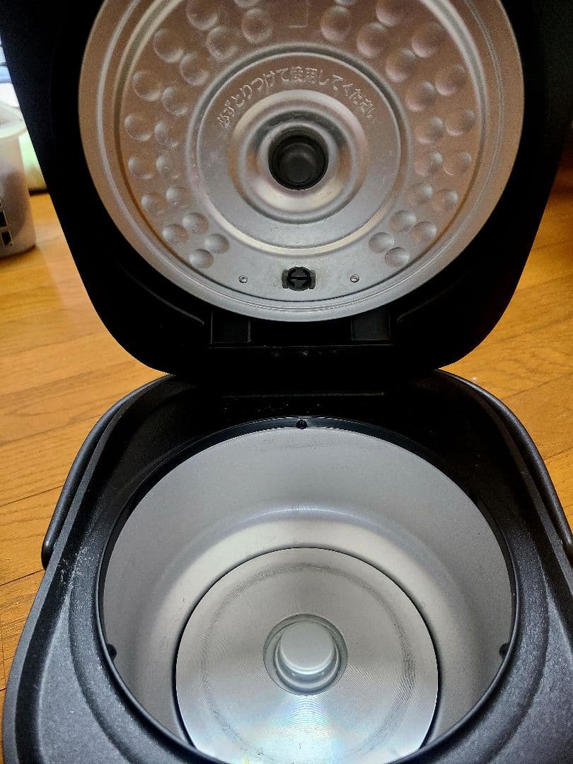 TIGER 炊飯器 炊きたて ブラック 3合炊き　JBS-B055