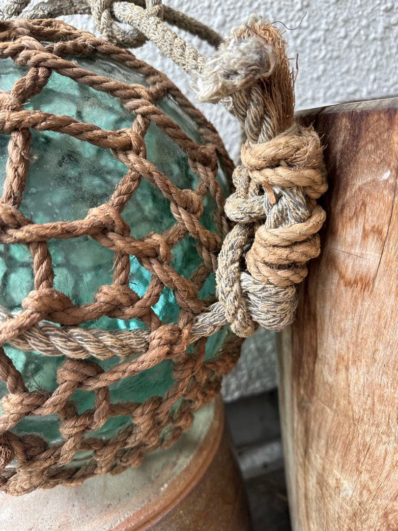 ガラス　浮