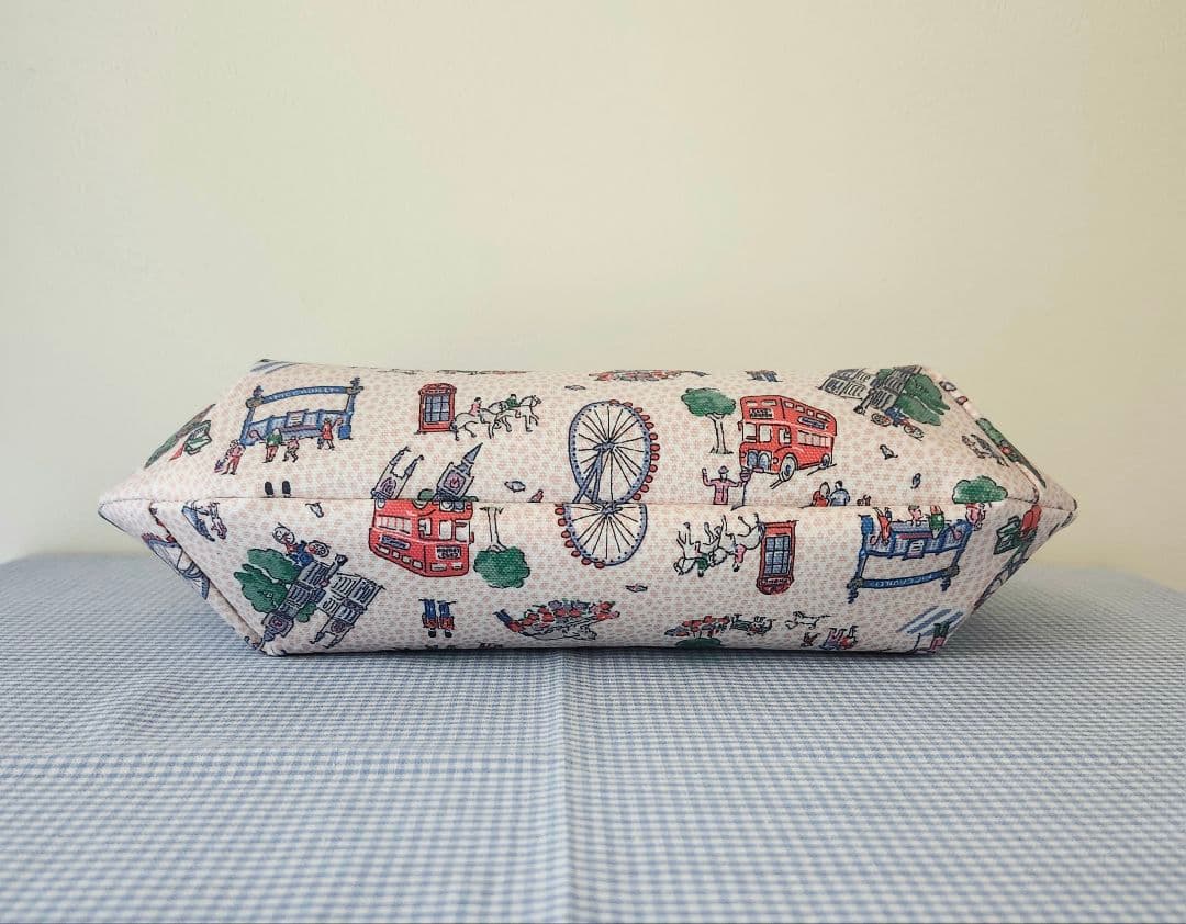 キャスキッドソン ハンドメイド ラミネート ロンドン ショルダー用 ポーチ