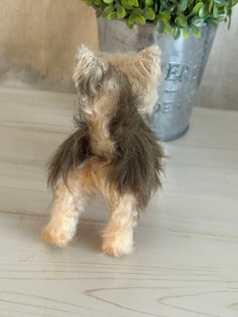 羊毛フェルト　ハンドメイド　犬　ヨークシャテリア　ビヨ〜ン！