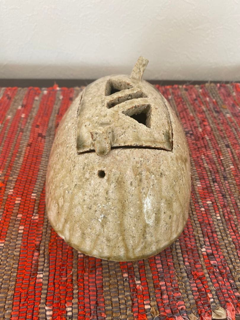 東直人　作　灰釉香炉　第32回伝統工芸陶芸部会展(平成16年度)