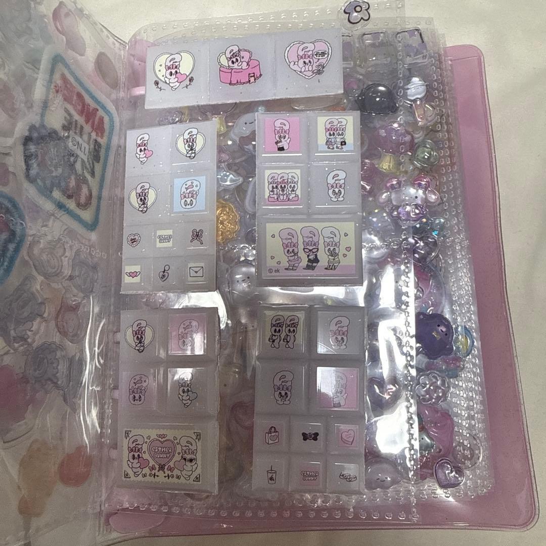 キティちゃんシール帳完成品