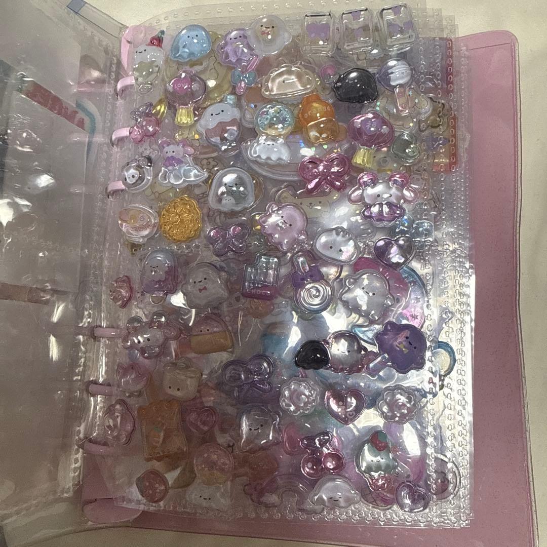 キティちゃんシール帳完成品